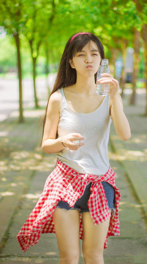美洲杯明星纷纷亮相：拼搏、突破，点亮绿茵场，美洲杯人气