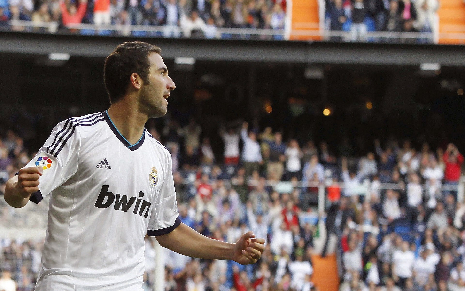 西甲引搭战术新风，团队配合更加默契，西甲技术流